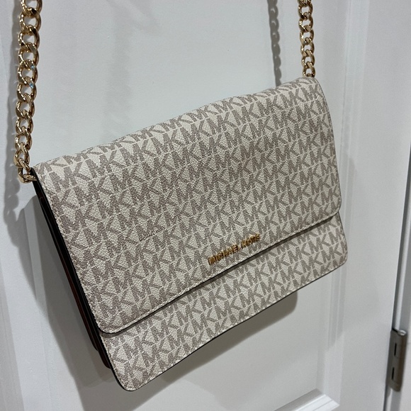 NWOT Michael Kors MK Logo Crossbody - Picture 1 of 10
